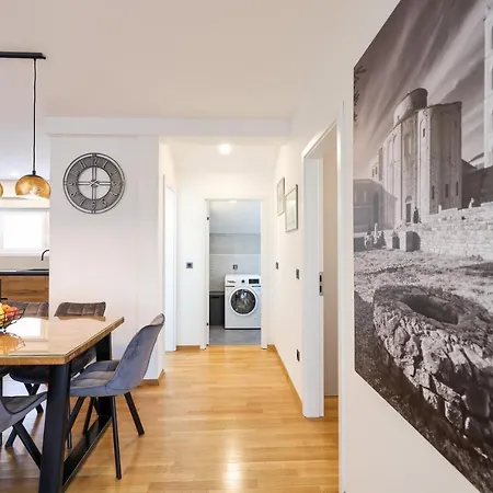 Apartman Fortuna Zara Esterno foto